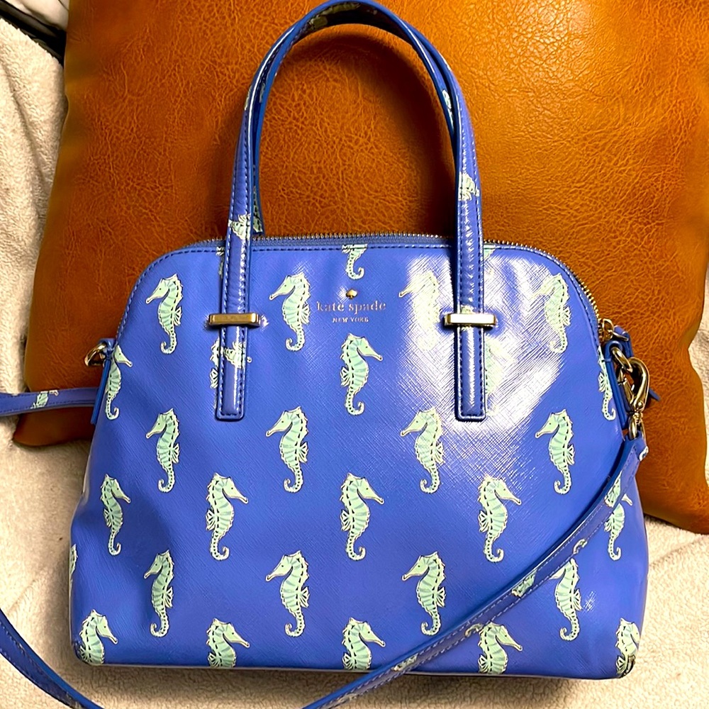 Cute Kate spade cross with handles